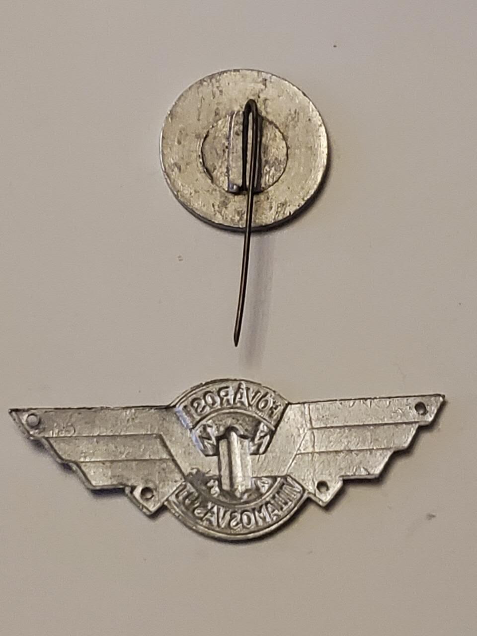 韵星假日拍卖第三十五期 -- Rimey Holidays Auction 34 匈牙利人民共和国农业发展证章插针 能源发展证章