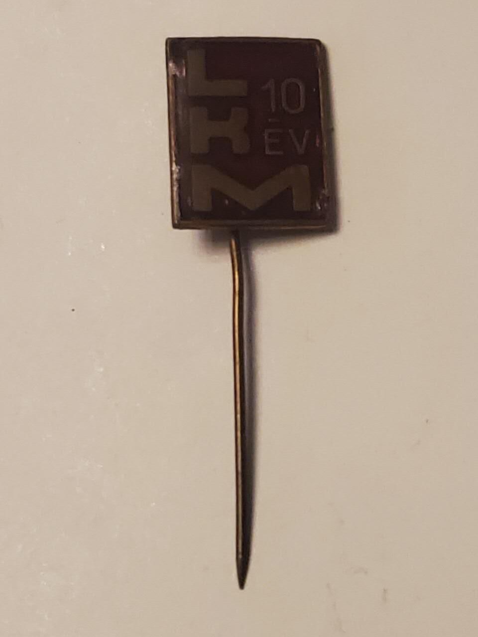 韵星假日拍卖第三十五期 -- Rimey Holidays Auction 34 匈牙利人民共和国lkm组织十年服务证章插针