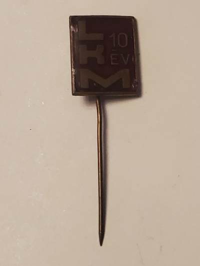 韵星假日拍卖第三十五期 -- Rimey Holidays Auction 34 - 匈牙利人民共和国lkm组织十年服务证章插针