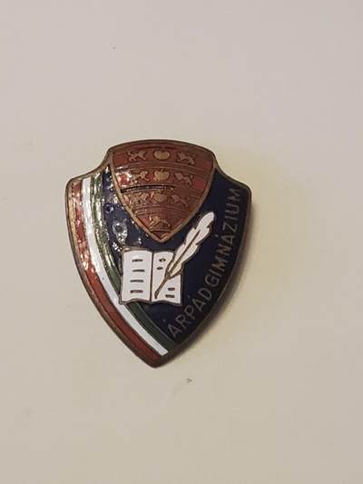 韵星假日拍卖第三十五期 -- Rimey Holidays Auction 34 - 匈牙利王国-第二共和国阿帕德学校校徽 热珐琅