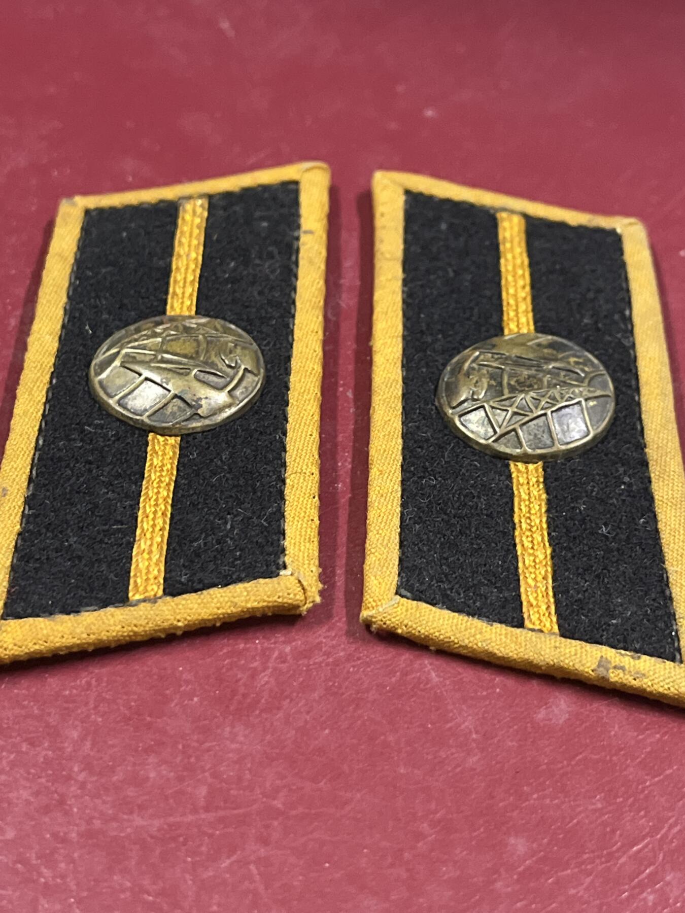 五十年代社会主义国家仿苏联徽章专场拍卖 五十年代苏联海军通信兵学生徽章