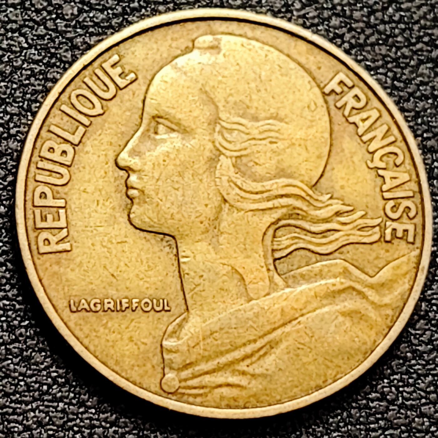 泉币菌-第160场-新年第三场 精品福利场 法国1967年20分 玛丽安娜 猫头鹰暗记 铝青铜币 硬币 23.5mm 