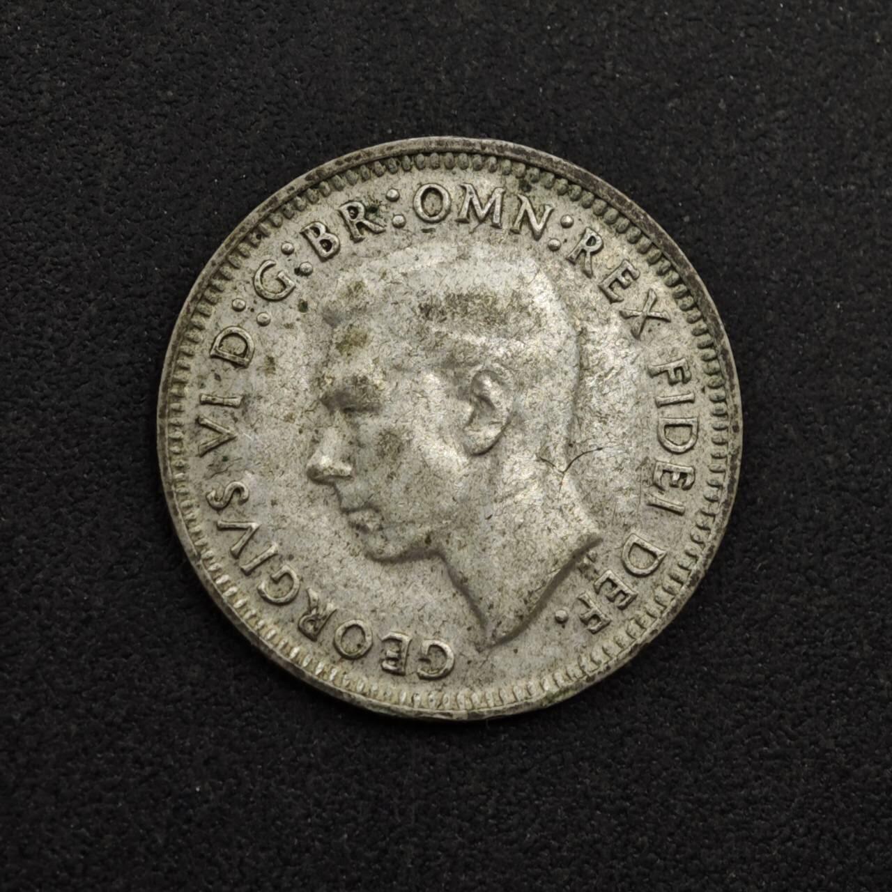 【淘币小摊】限时拍第八百三十九拍  散币银币场  满百包邮可预留两周  周一统一发货  澳大利亚1951年乔治六世3便士银币参考银价12