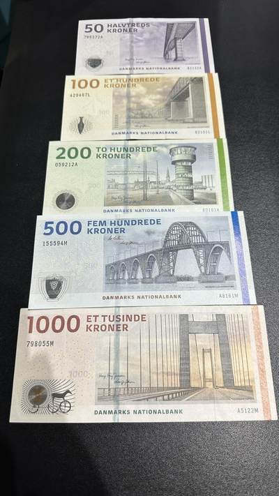 《外钞收藏家》第五百九十九期（畅拍场）（本平台长期征集拍品、欢迎藏友们联系合作） - 丹麦桥版50-500克朗4张全新+1000克朗AU一起