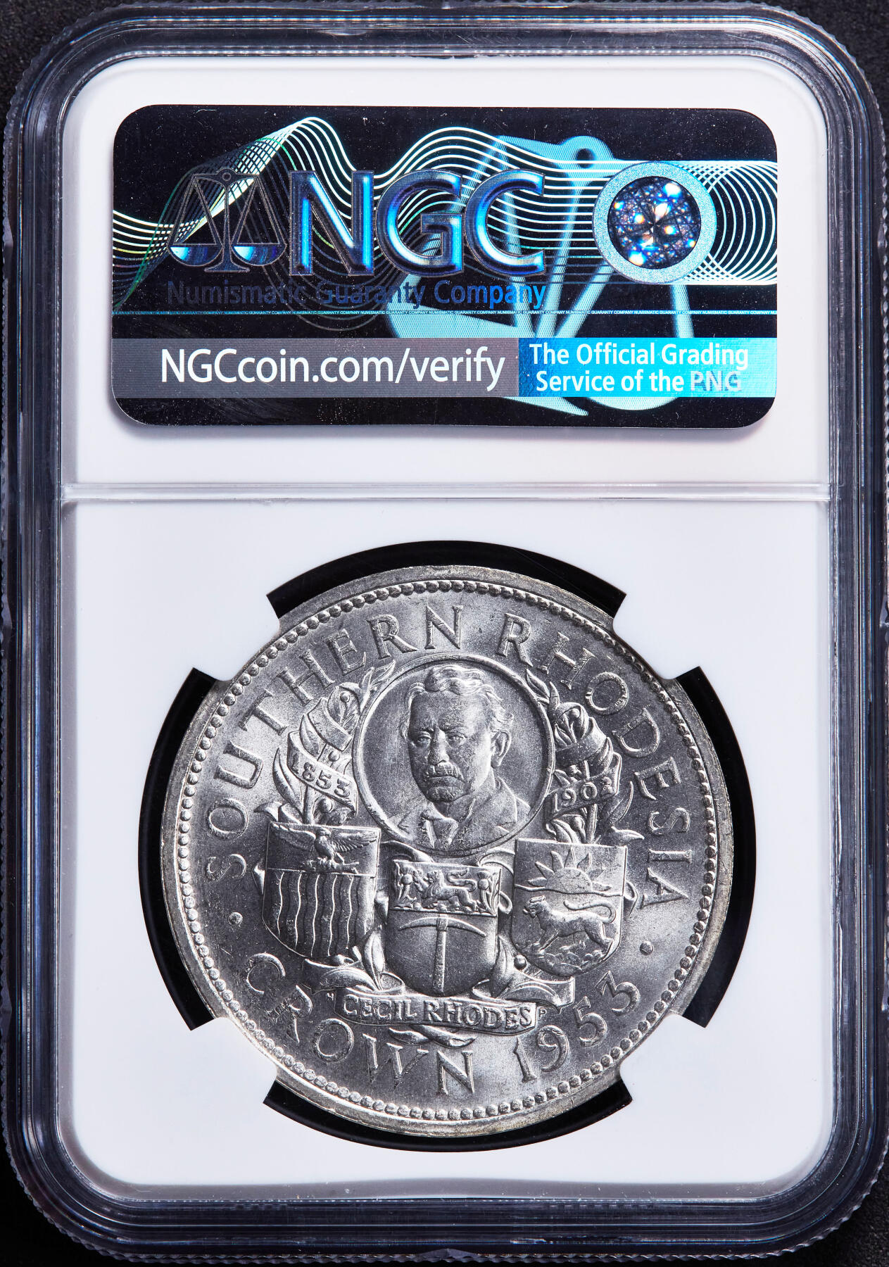 【俄甄集藏】2026年(046)01-07 星期三 晚 19:30 全场包邮 英属南罗德西亚1953年伊丽莎白二世纪念殖民者、金融家、政治家塞西尔·约翰·罗兹诞辰百年1克朗大银币，NGC MS64，经典品种，重28.28克，50%银