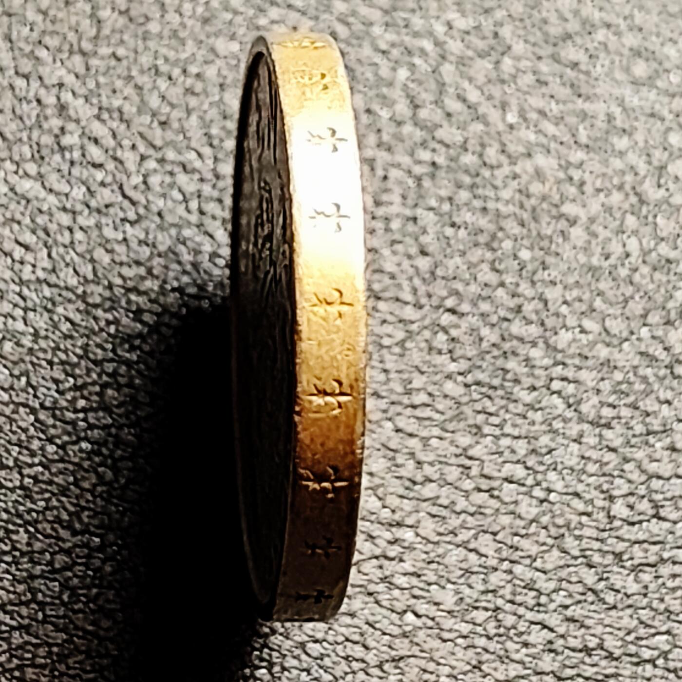 泉币菌-第160场-新年第三场 精品福利场 1982西班牙100比赛塔双柱 24.5mm 