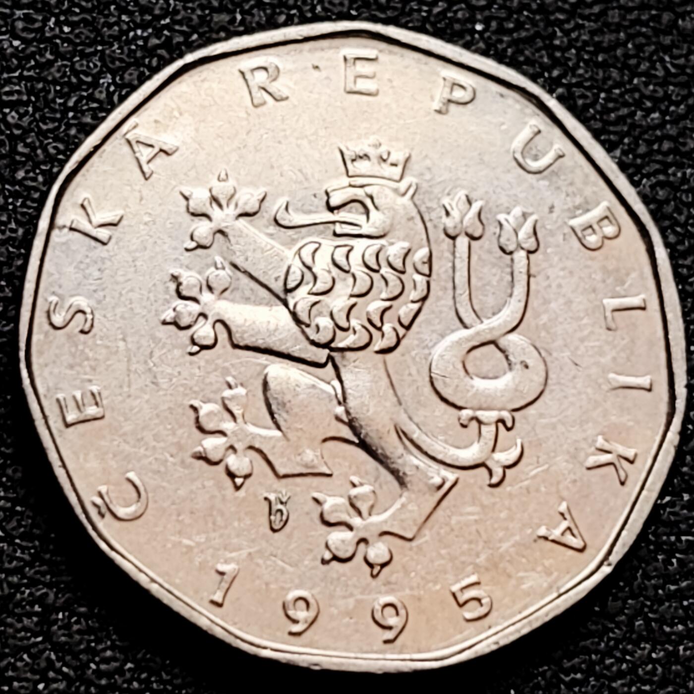 泉币菌-第160场-新年第三场 精品福利场 捷克2克朗硬币1995年双尾狮21.5mm