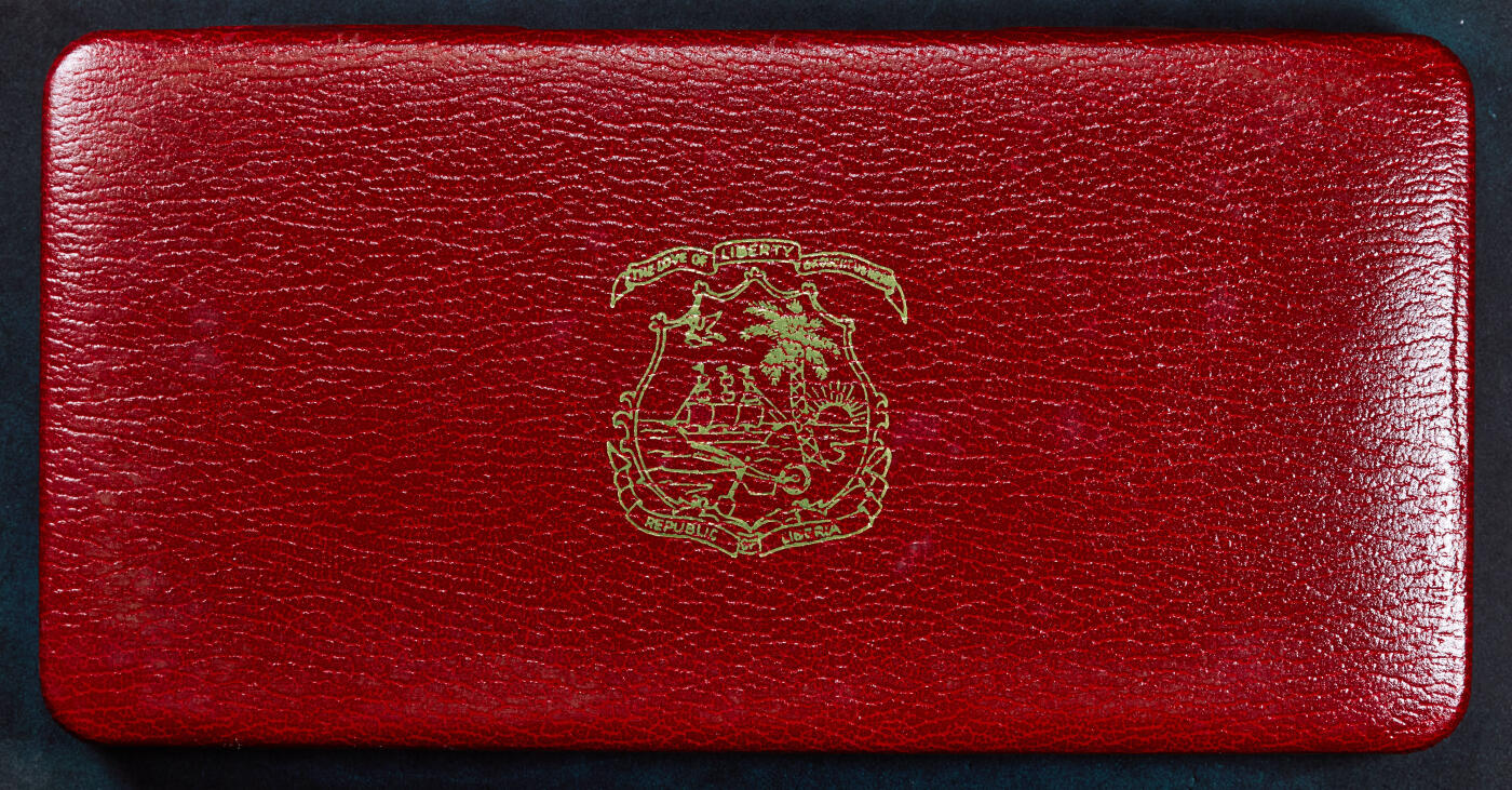 【俄甄集藏】2026年(046)01-07 星期三 晚 19:30 全场包邮 利比里亚1978年FAO世界粮农组织1分-5元精制纪念币8枚全套，原盒证，其中5元大象为银币，重34.1克，90%银，富兰克林造币厂出品，银币有氧化