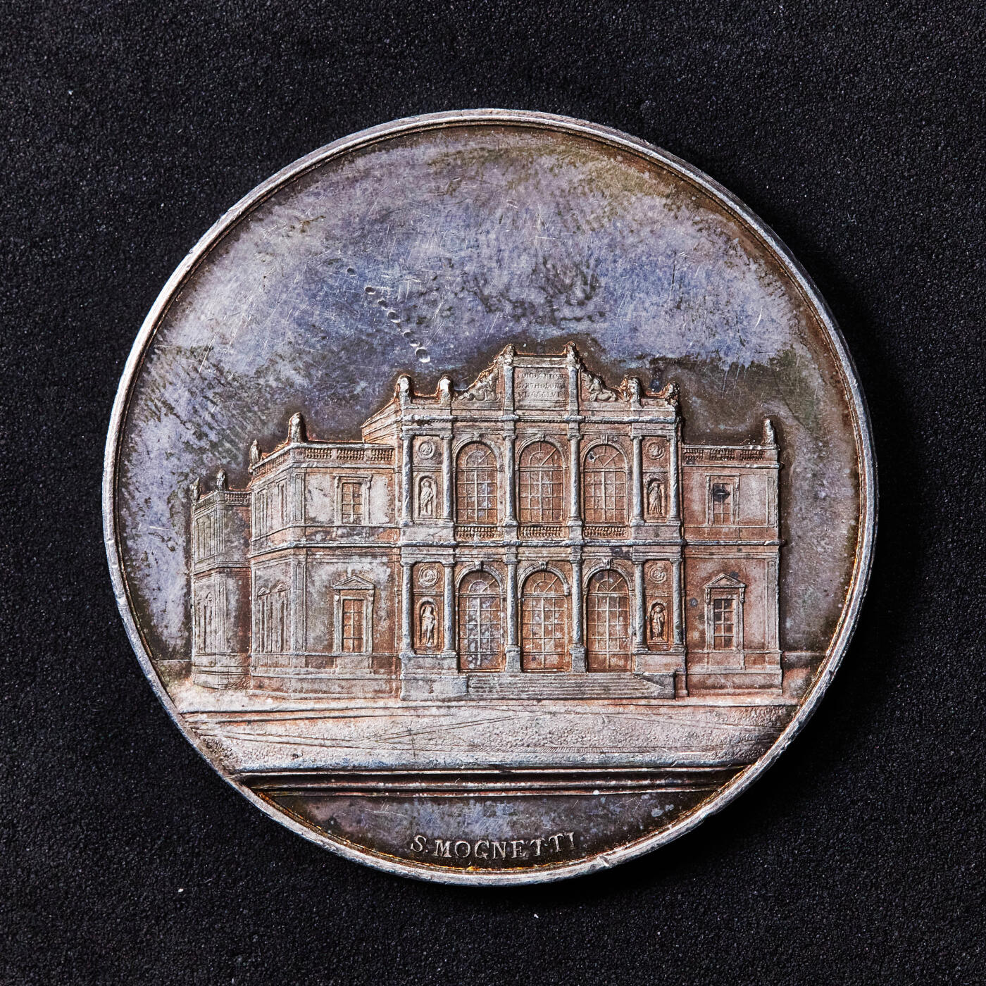 【俄甄集藏】2026年(046)01-07 星期三 晚 19:30 全场包邮 瑞士19世纪日内瓦音乐学院表彰音乐成就银质奖章，直径：41mm，重量：34.19克，黄油彩包浆，类精制底板按