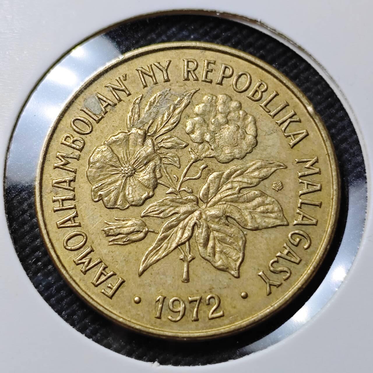 KK钱币收藏小铺  第385期  2月预留时间 周末发货  马达加斯加20法郎