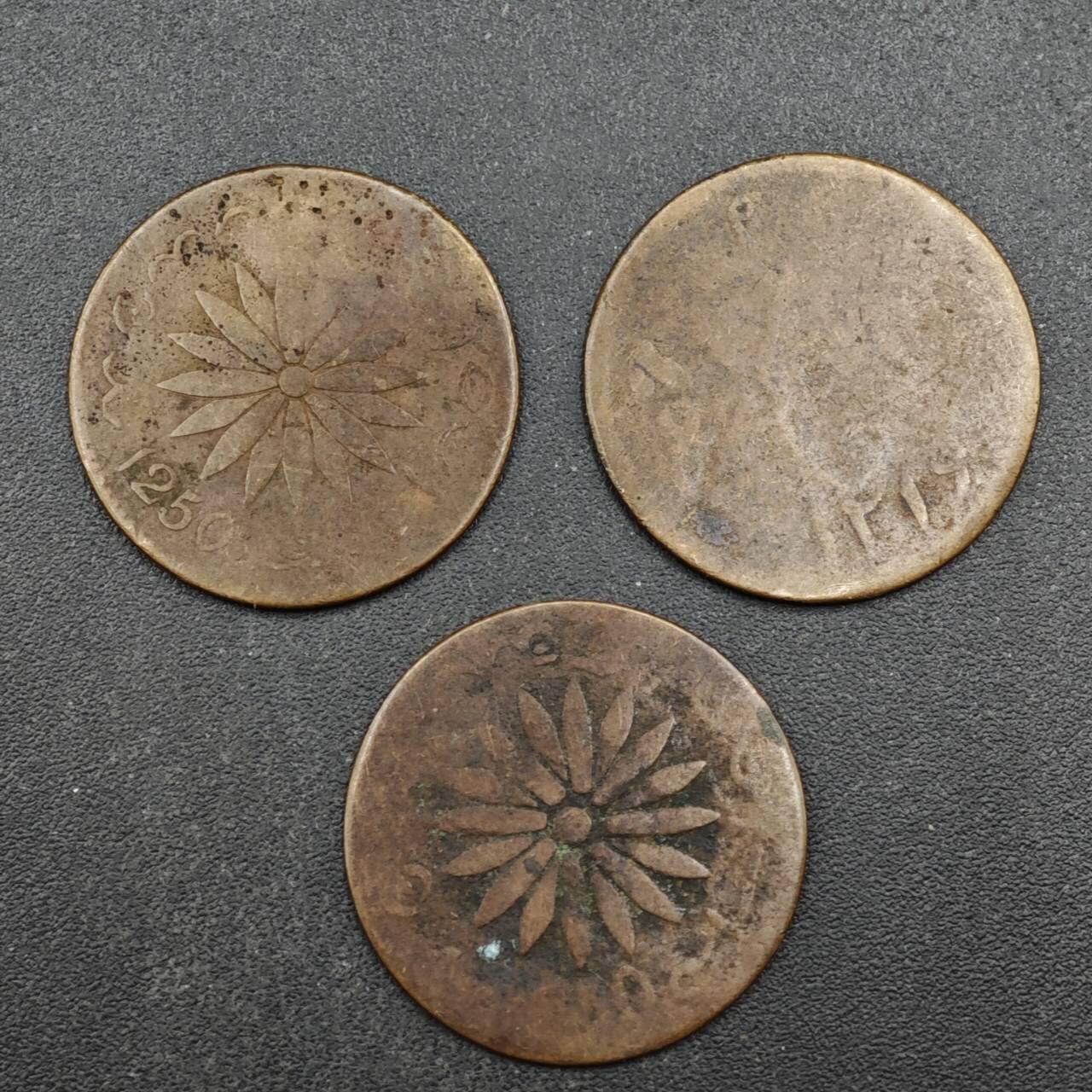 【淘币小摊】限时拍第八百四十拍  散币银币场  满百包邮可预留两周  周一统一发货  马六甲小公鸡苏门答腊1克平铜币3枚