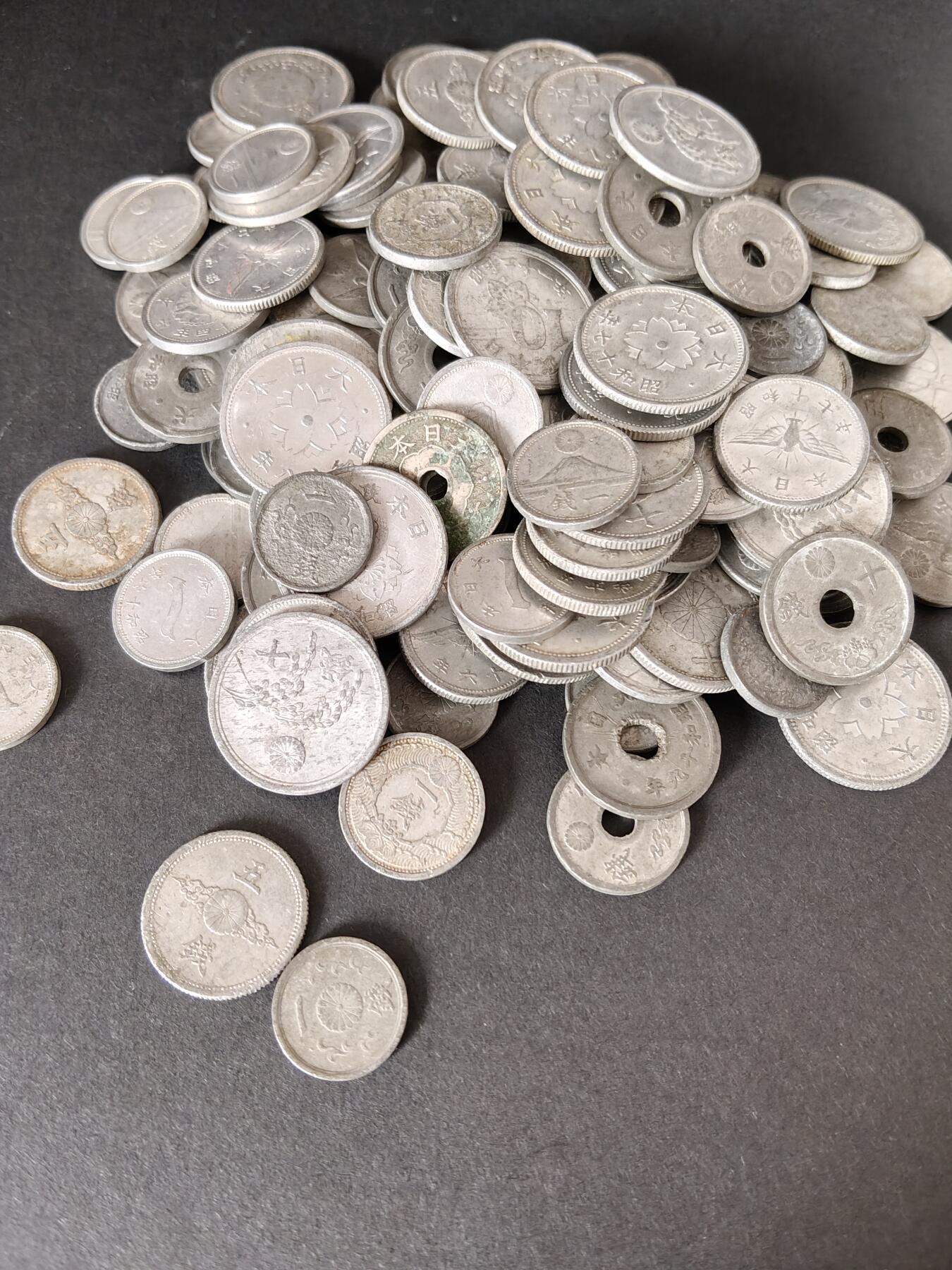 猩哥外币小铺➨【第216场】 钱币150个