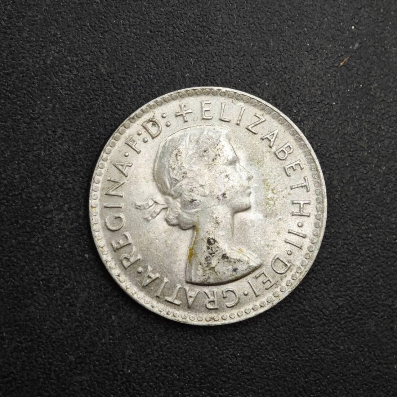 【淘币小摊】限时拍第八百四十拍  散币银币场  满百包邮可预留两周  周一统一发货  澳大利亚1963年伊丽莎白二世3便士银币参考银价12