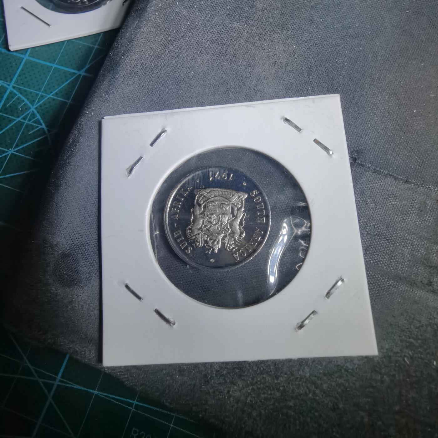 沼泽如烟--第953场 南非1971年10分精制币