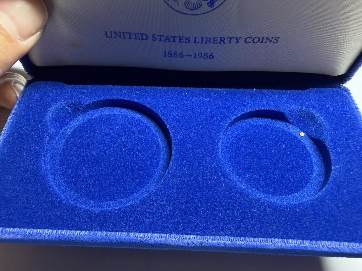 2026年集古藏今外币拍卖第一期-第2场—（总第299拍），可以寄存60天，满160元包邮。 美国精致币空盒