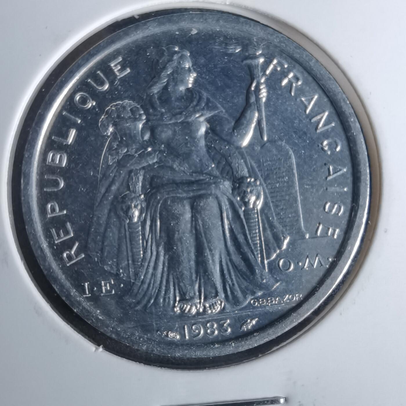 沼泽如烟--第952场 法属新喀里多尼亚1983年2法郎