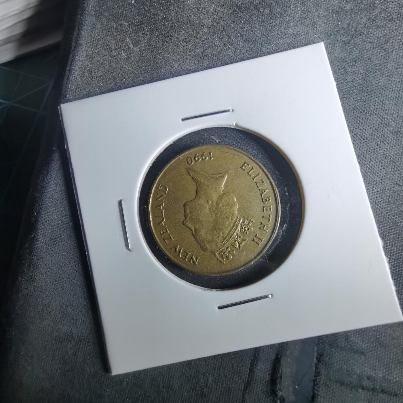 沼泽如烟--第952场 新西兰1990年一元