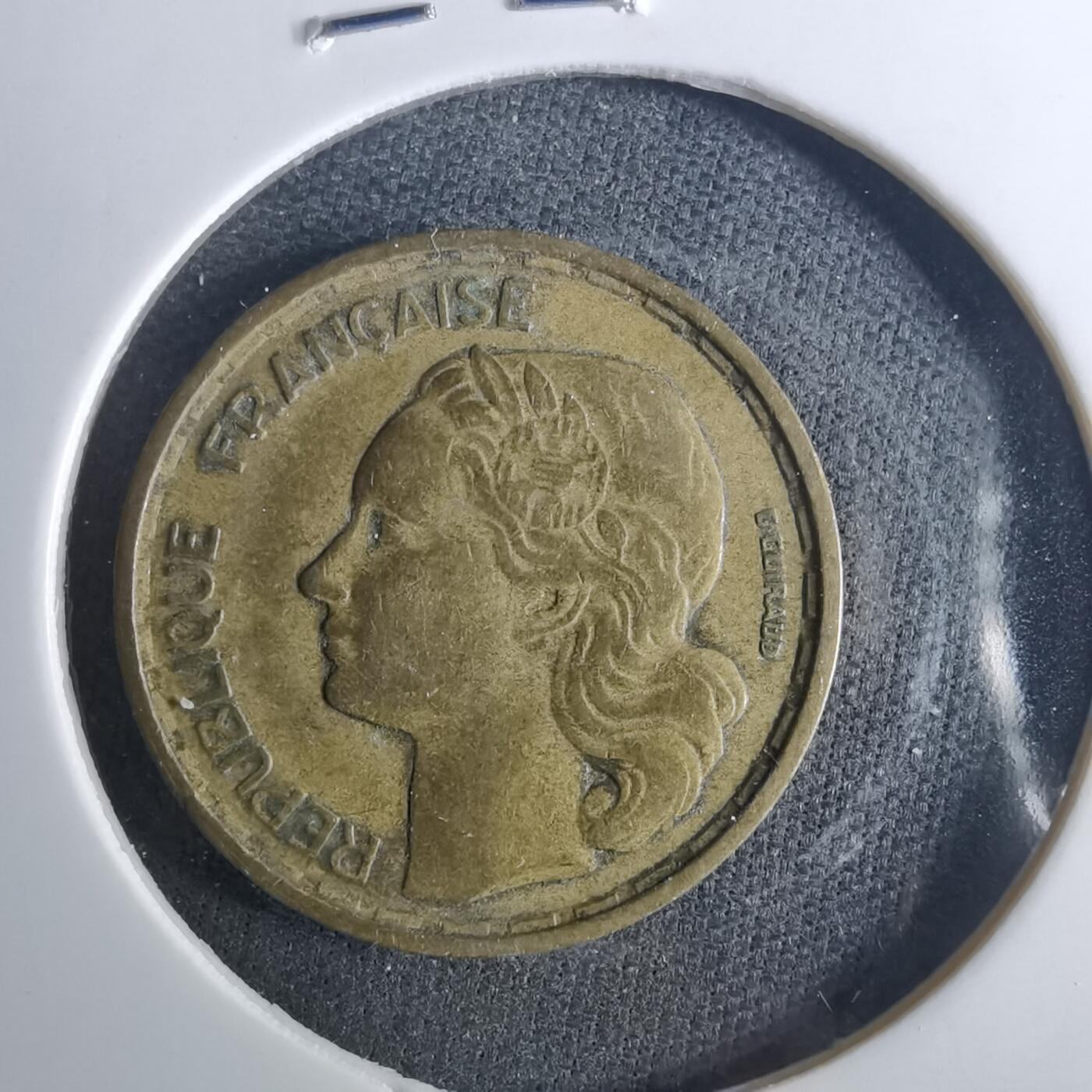 沼泽如烟--第952场 法国1953年10法郎