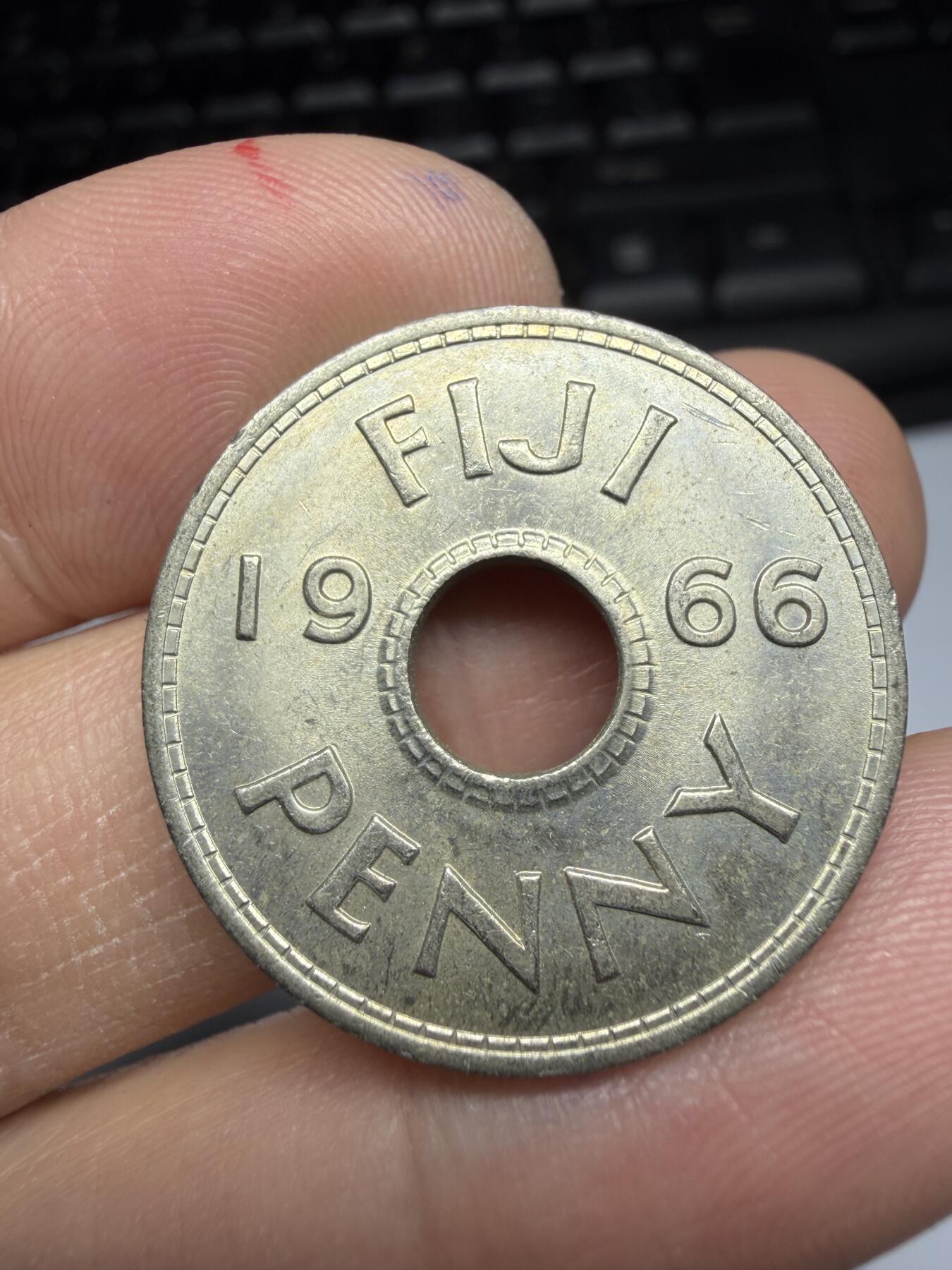 2026年集古藏今外币拍卖第一期-第2场—（总第299拍），可以寄存60天，满160元包邮。 1966年斐济1便士