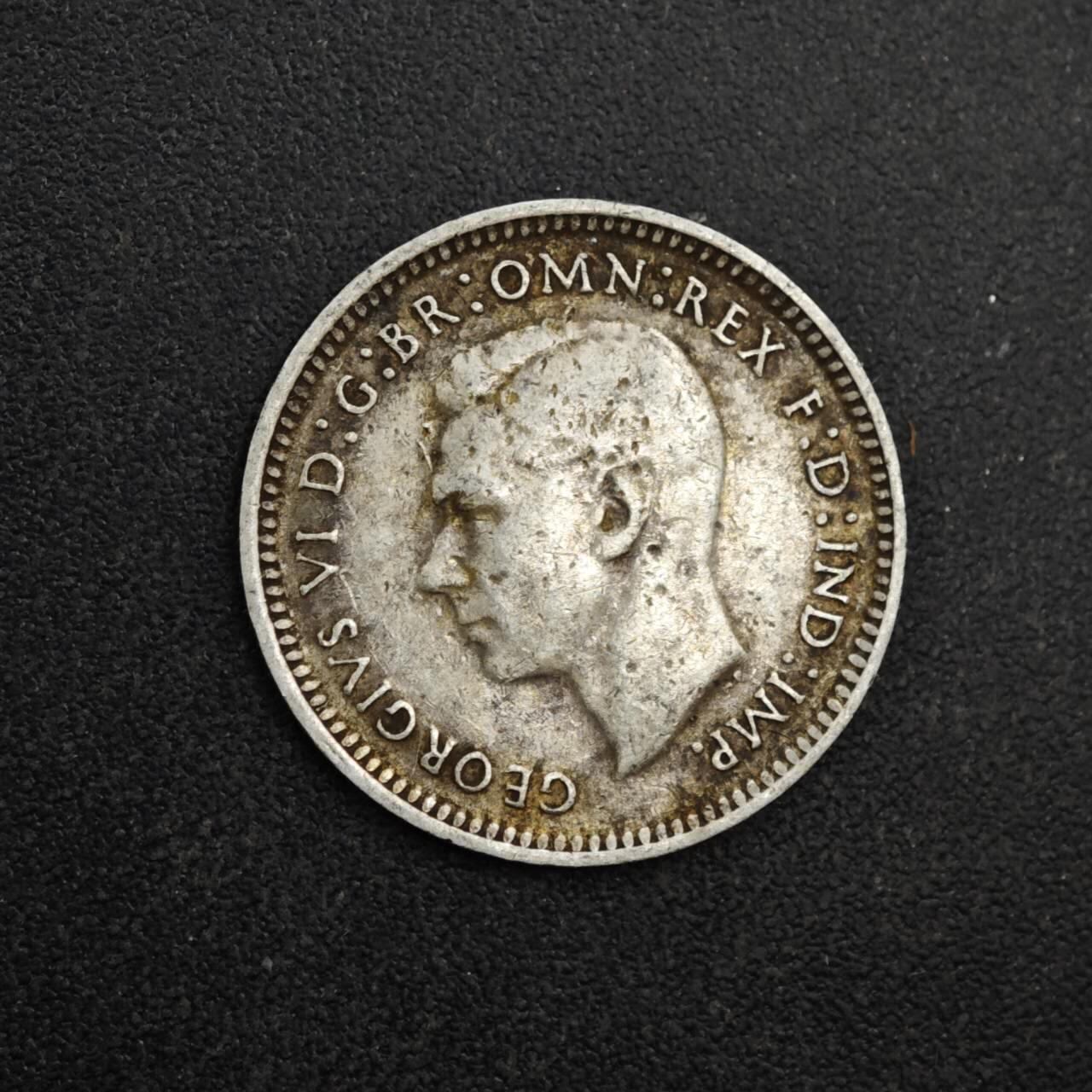 【淘币小摊】限时拍第八百四十拍  散币银币场  满百包邮可预留两周  周一统一发货  澳大利亚1944年乔治六世3便士银币参考银价22