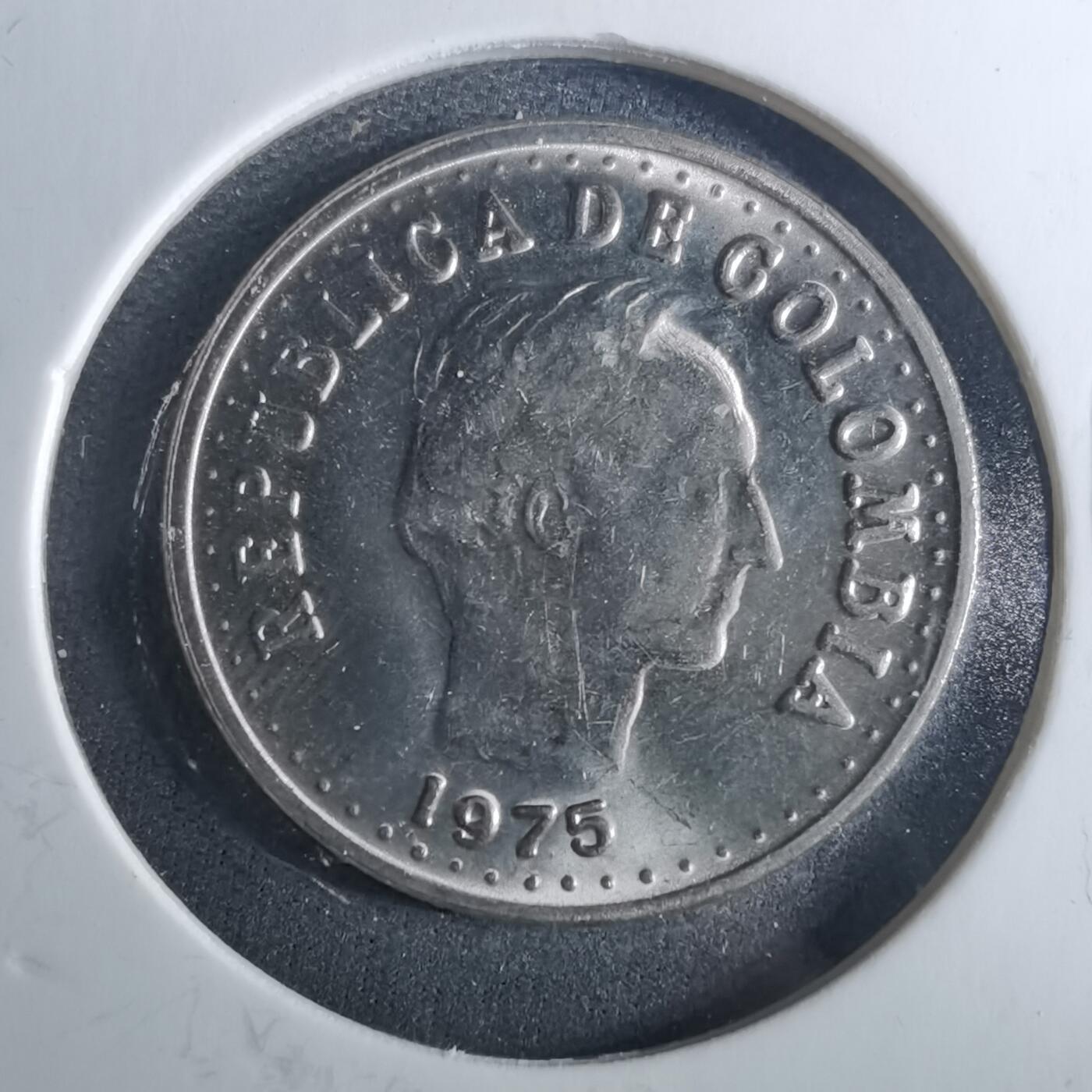 沼泽如烟--第952场 哥伦比亚1975年十分