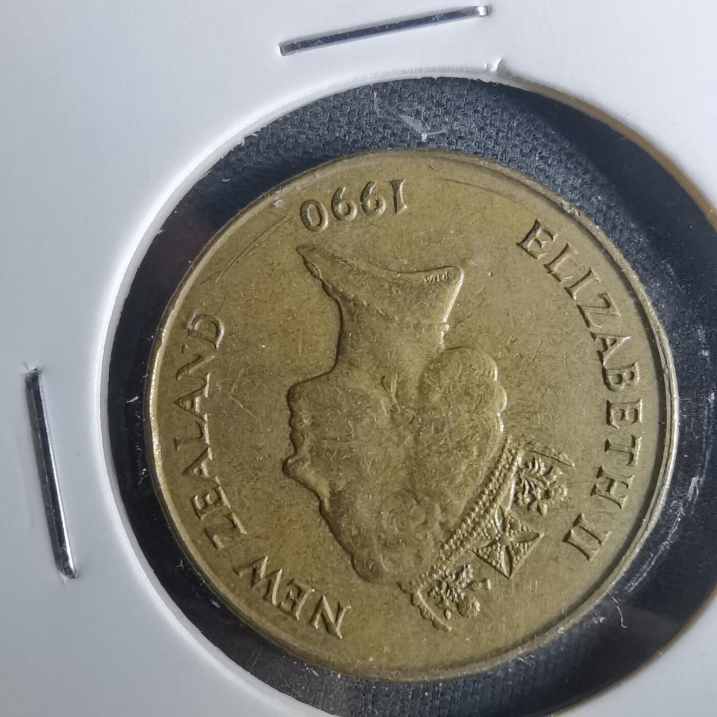 沼泽如烟--第952场 新西兰1990年一元