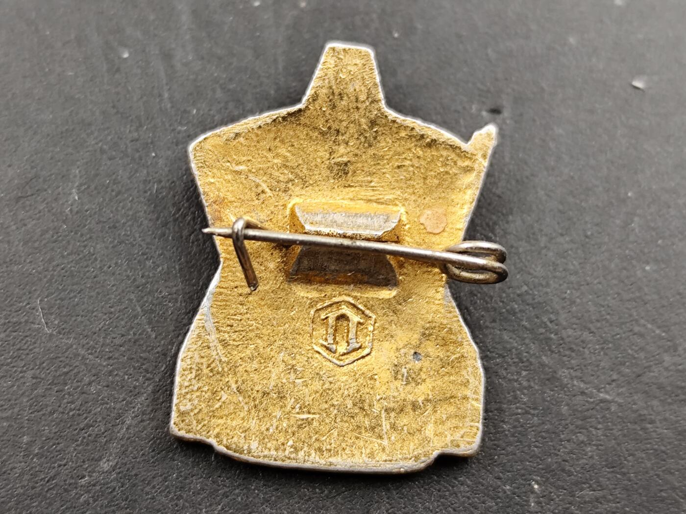 1月6日徽章钱币专场 苏联共青团宣讲员纪念章