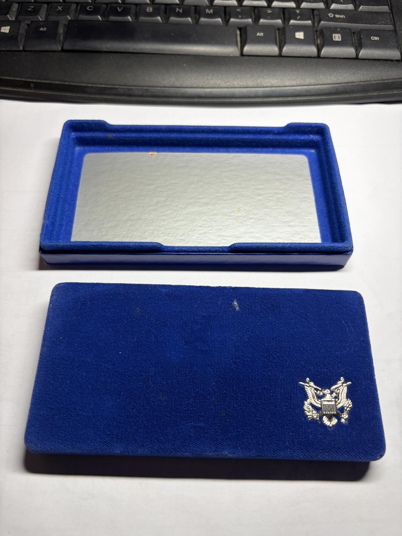 2026年集古藏今外币拍卖第一期-第2场—（总第299拍），可以寄存60天，满160元包邮。 美国精致币空盒