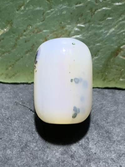 草花纹海洋玉髓随形直桶通货桶珠一颗， - 草花纹海洋玉髓随形直桶通货桶珠一颗，