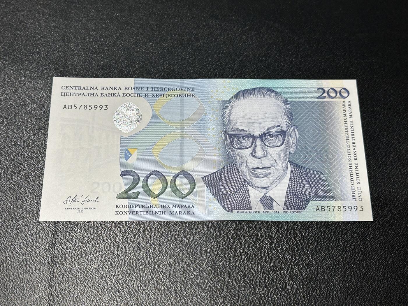 《外钞收藏家》第五百九十九期（畅拍场）（本平台长期征集拍品、欢迎藏友们联系合作） 2022年波黑200马克 全新UNC