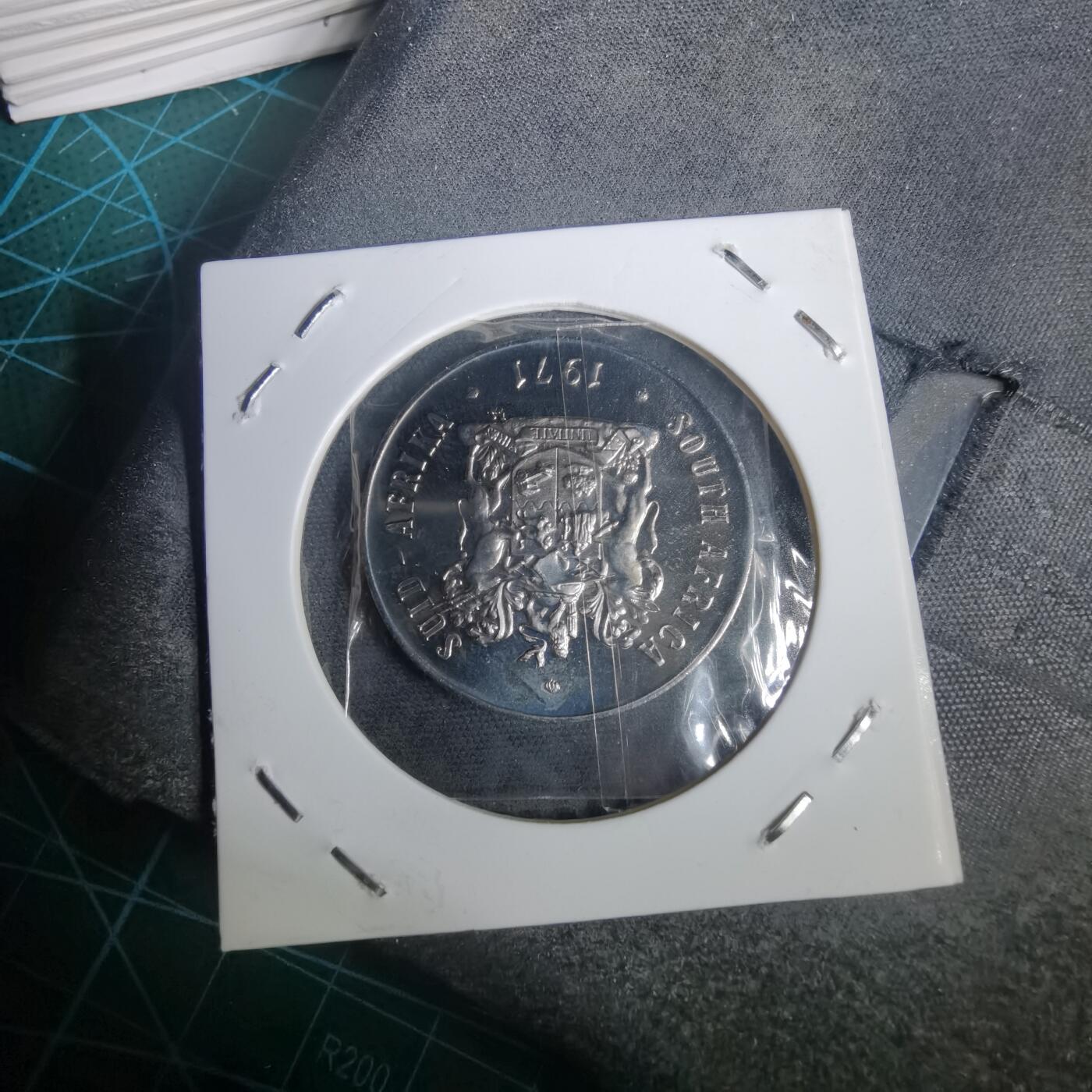 沼泽如烟--第953场 南非1971年50分精制币