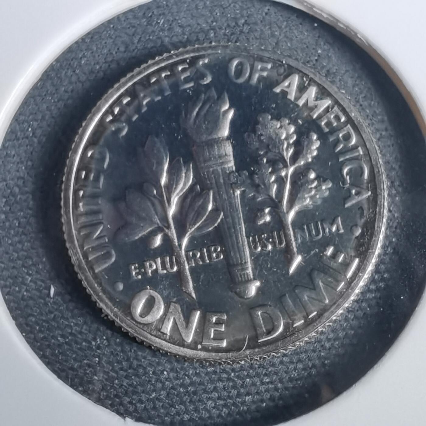 沼泽如烟--第953场 美国1977年10分精制币