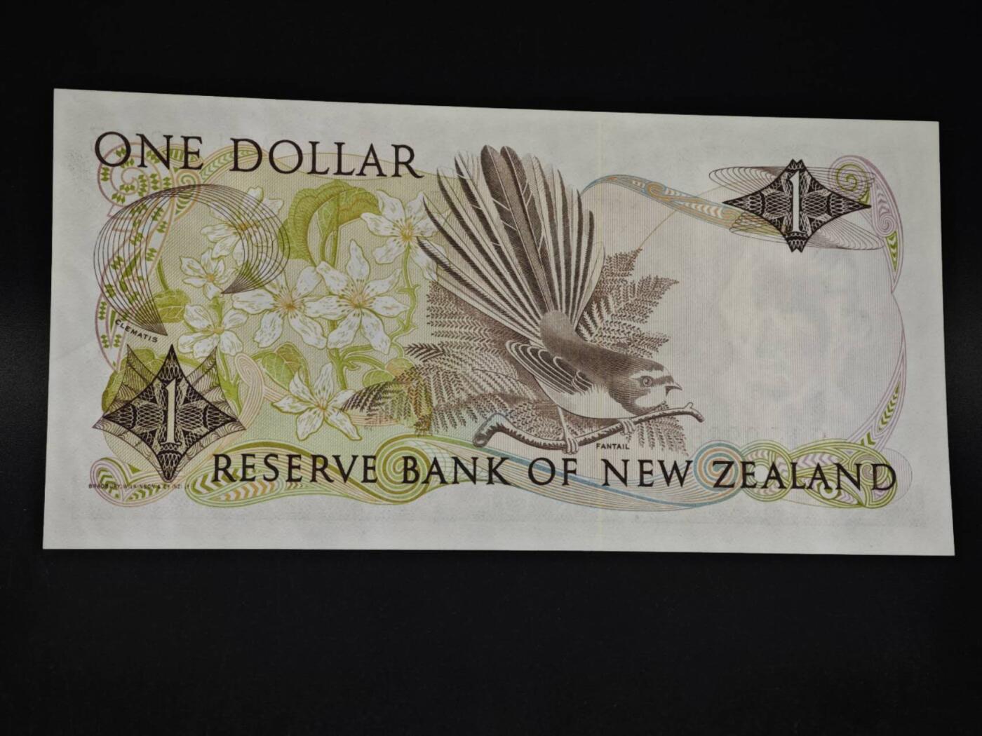 【淘币小摊】限时拍第八百四十二拍  纸币场  满百包邮可预留两周  周一统一发货  新西兰1元纸币