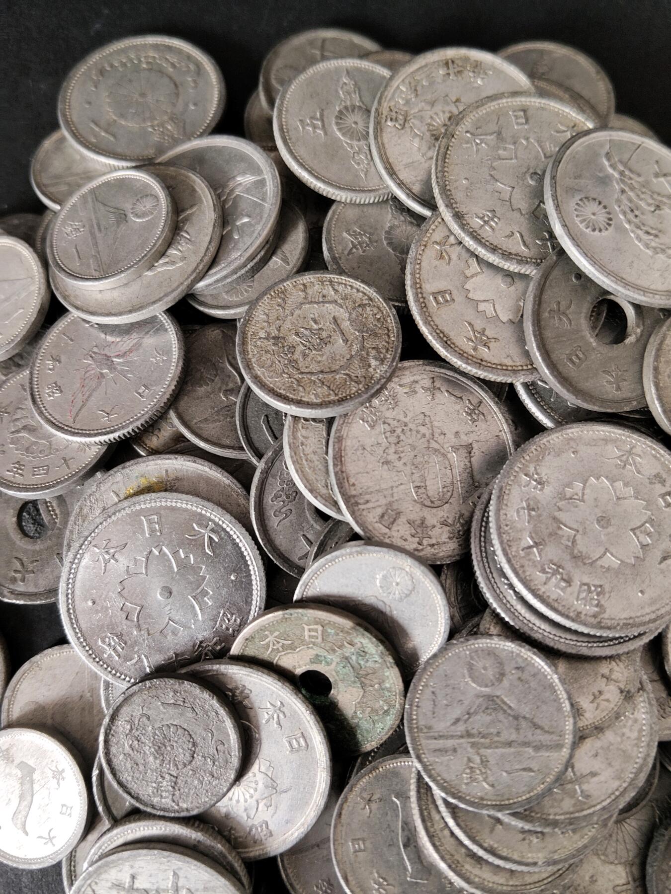 猩哥外币小铺➨【第216场】 钱币150个