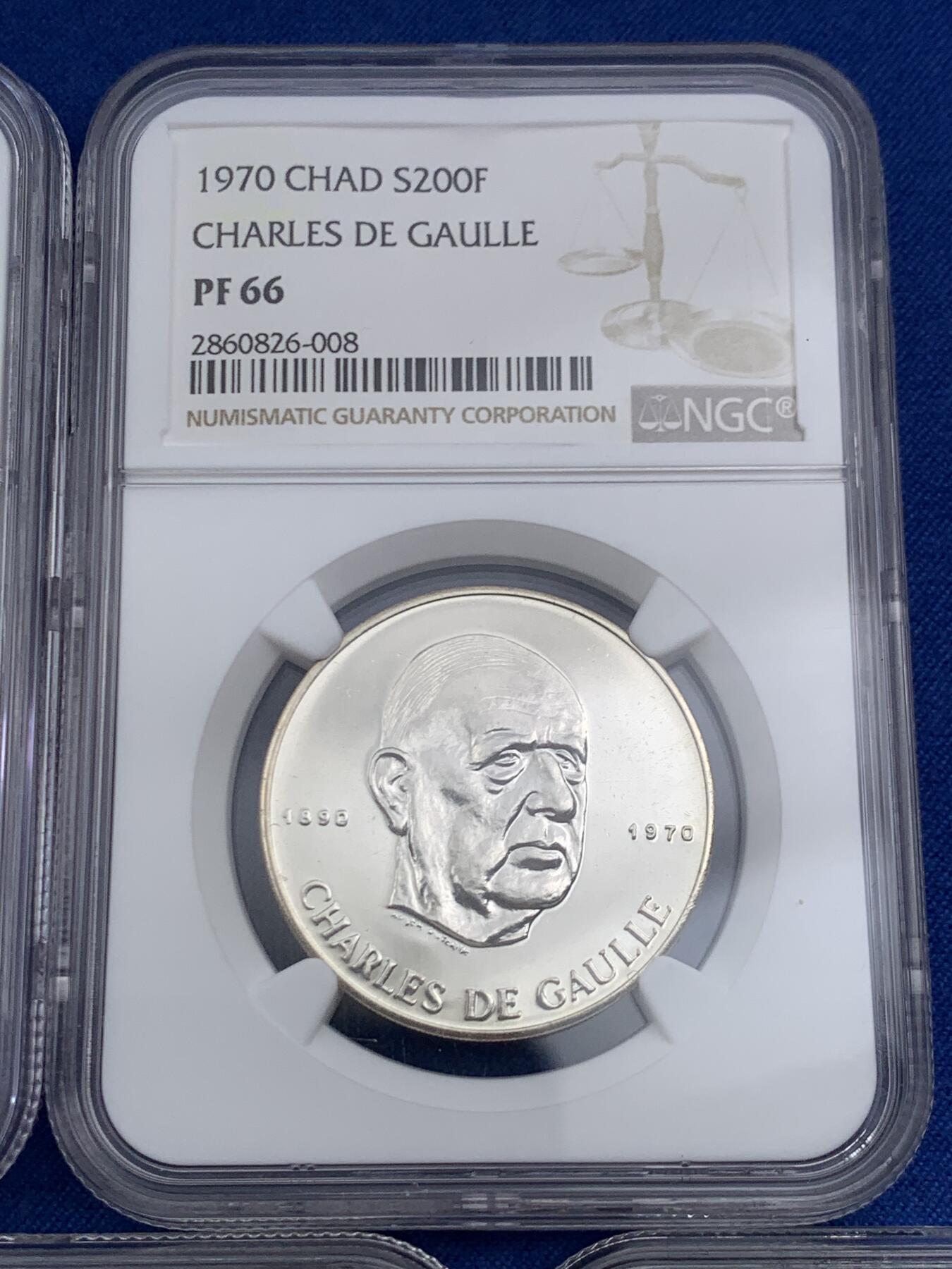 《竞宝斋》第454场 周日，周一 2场连拍 （全场包邮，欢迎送拍） 稀少5枚一组 NGC MS67-PF66 乍得 1970年 银币5枚套 都是非常稀少的品种 5枚中最多的发行量只有1300枚 值得入手 100F的盒子角落有磕