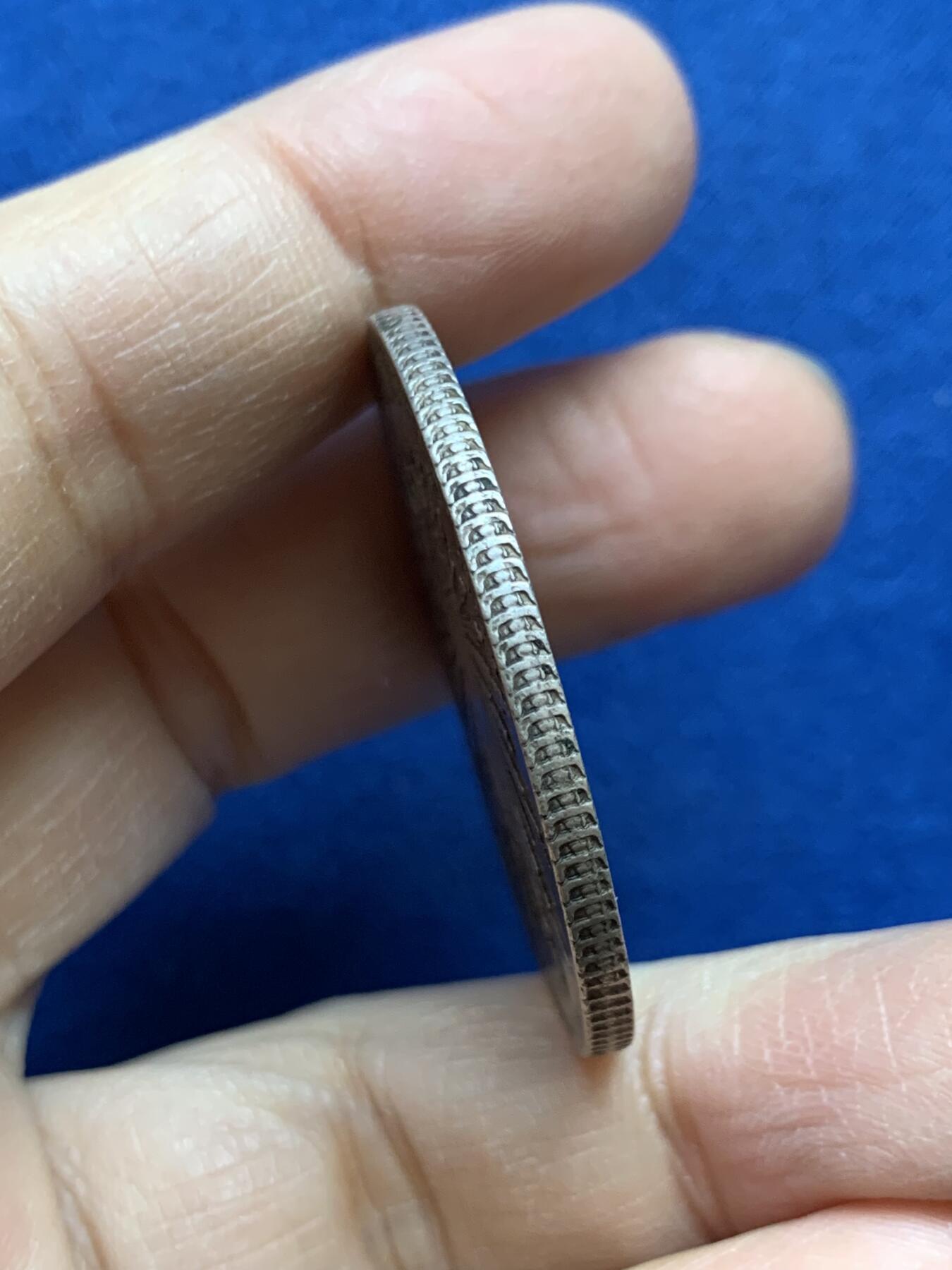 《竞宝斋》第454场 周日，周一 2场连拍 （全场包邮，欢迎送拍） 墨西哥1888年鹰洋 真银假币 重26.8克 约920银