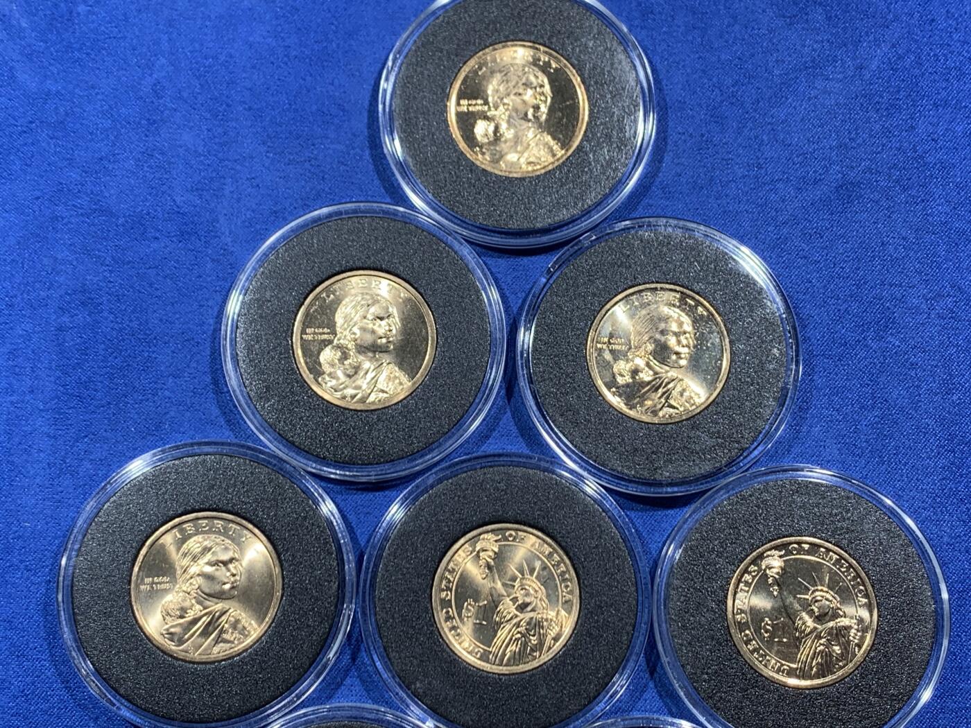 《竞宝斋》第454场 周日，周一 2场连拍 （全场包邮，欢迎送拍） 11枚一组 美国总统1美元纪念币2枚+萨卡加维亚1美元纪念币9枚