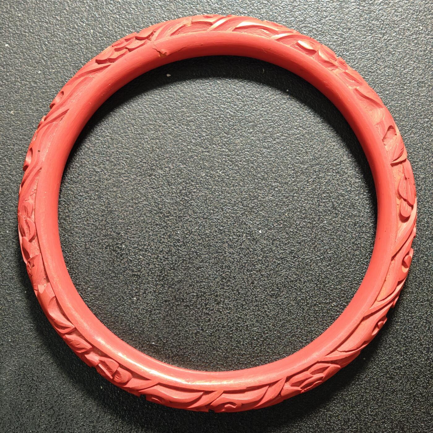 【德藏】世界币章拍卖第160期 漆器手镯 有一处瑕疵 外径约：88mm；内径约：71.5mm；粗约：8.8mm；重约：25.8g