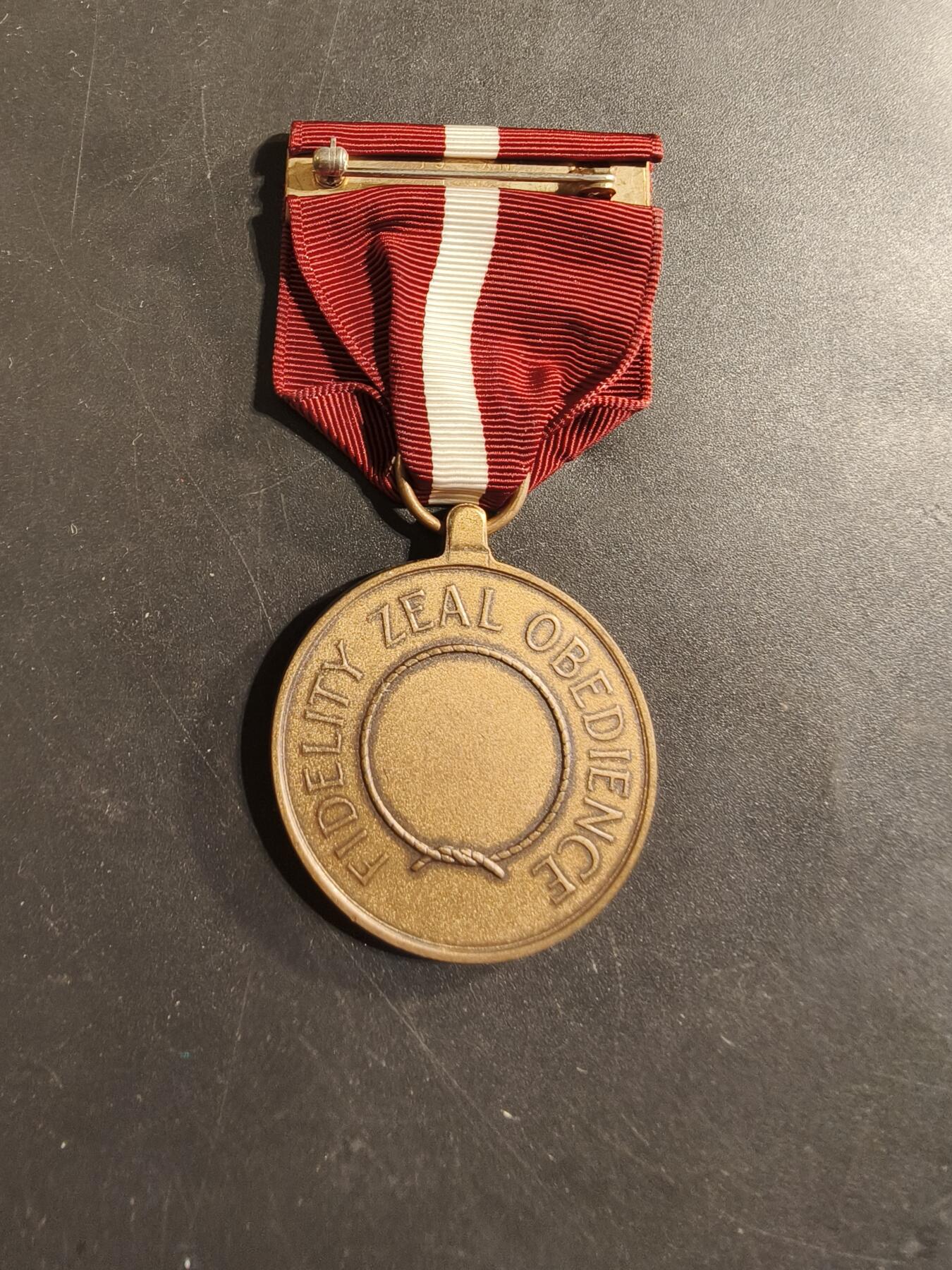 老王徽章第174期 美国海岸警备队品德优良奖章