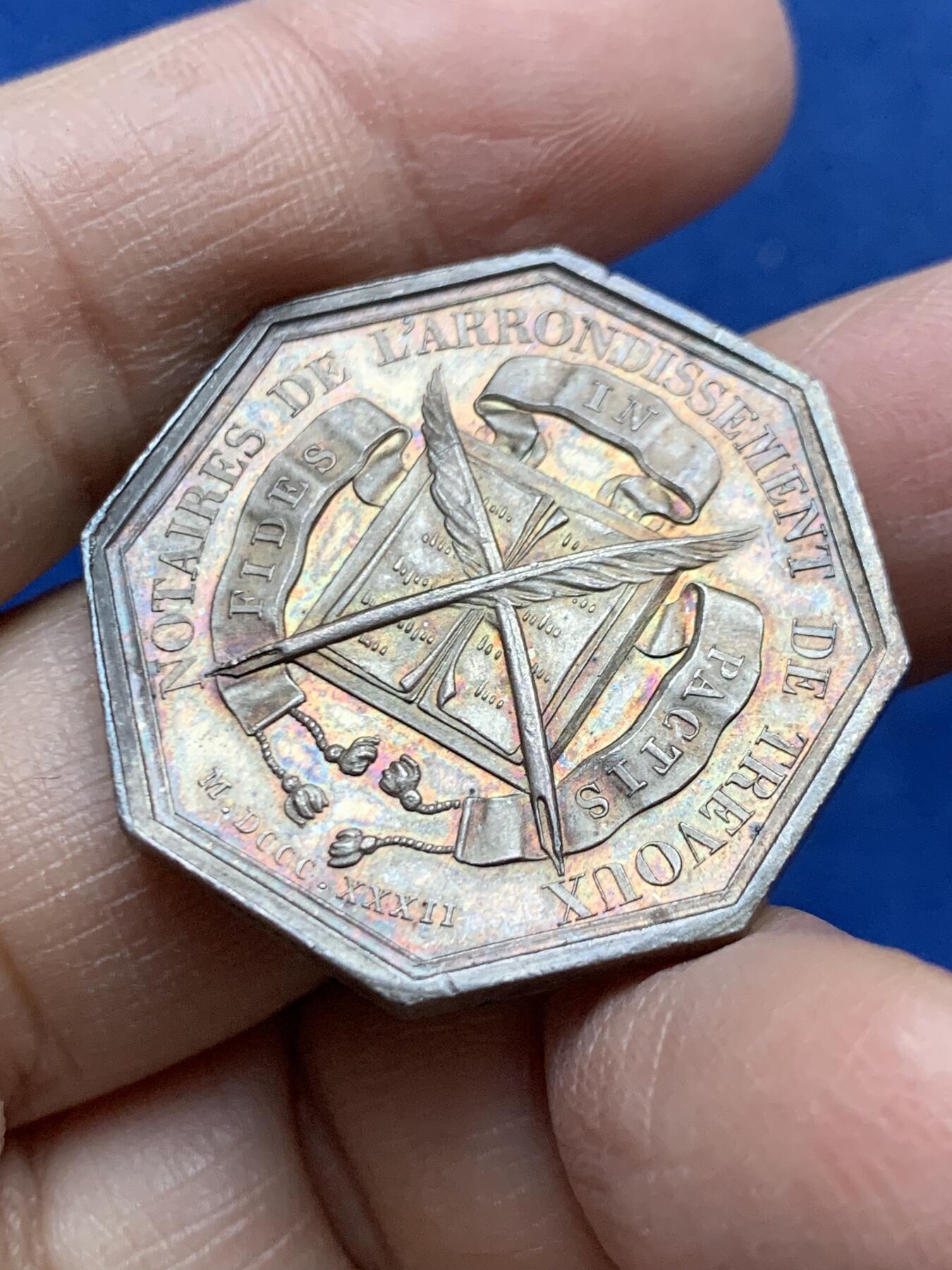 《竞宝斋》第454场 周日，周一 2场连拍 （全场包邮，欢迎送拍） 法国1832年特雷武区公证人八角银质代币，31.8MM，17.05克，蜜蜂边铭