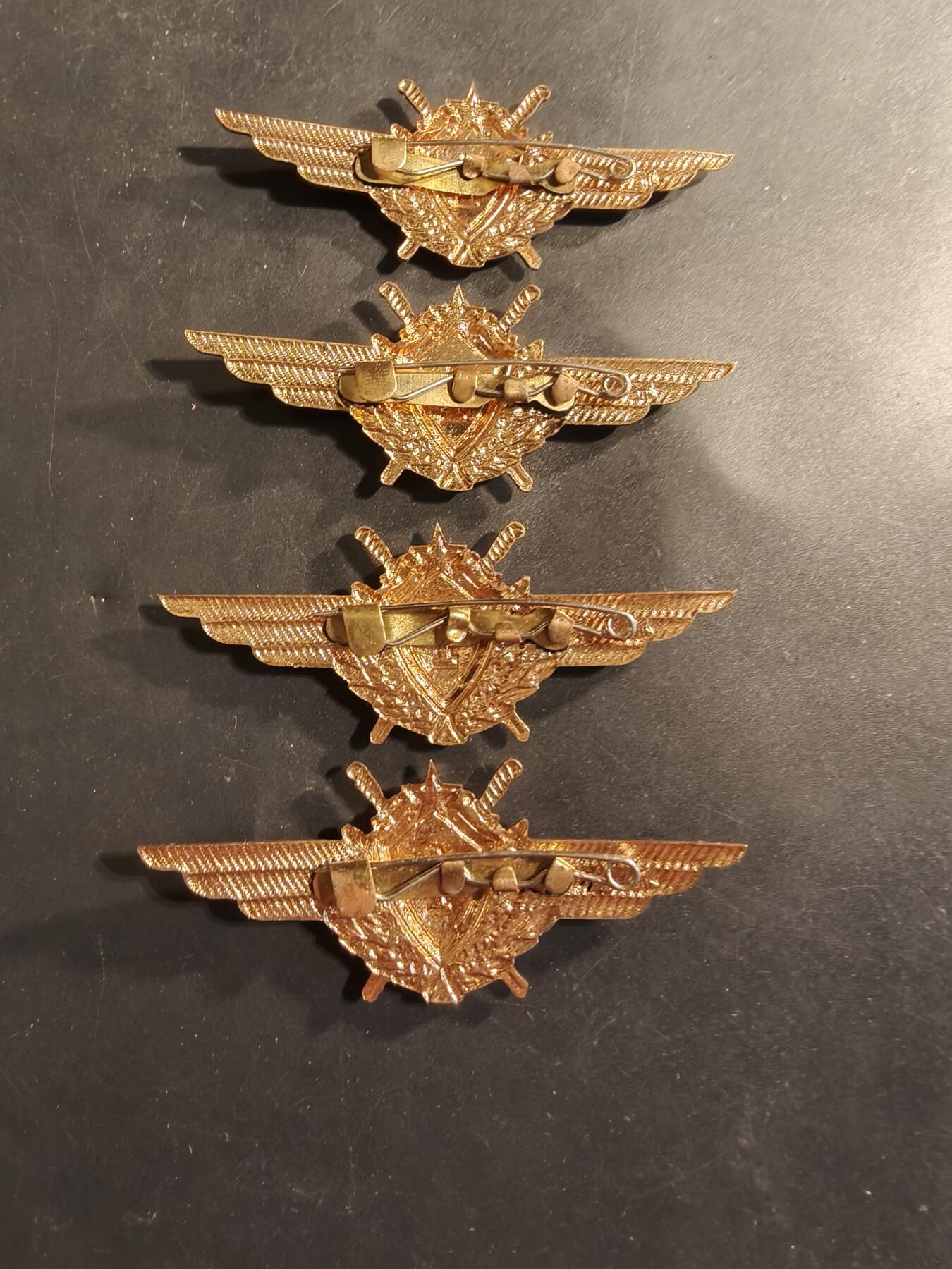 老王徽章第174期 苏联空军飞行员1级技能章一组4枚