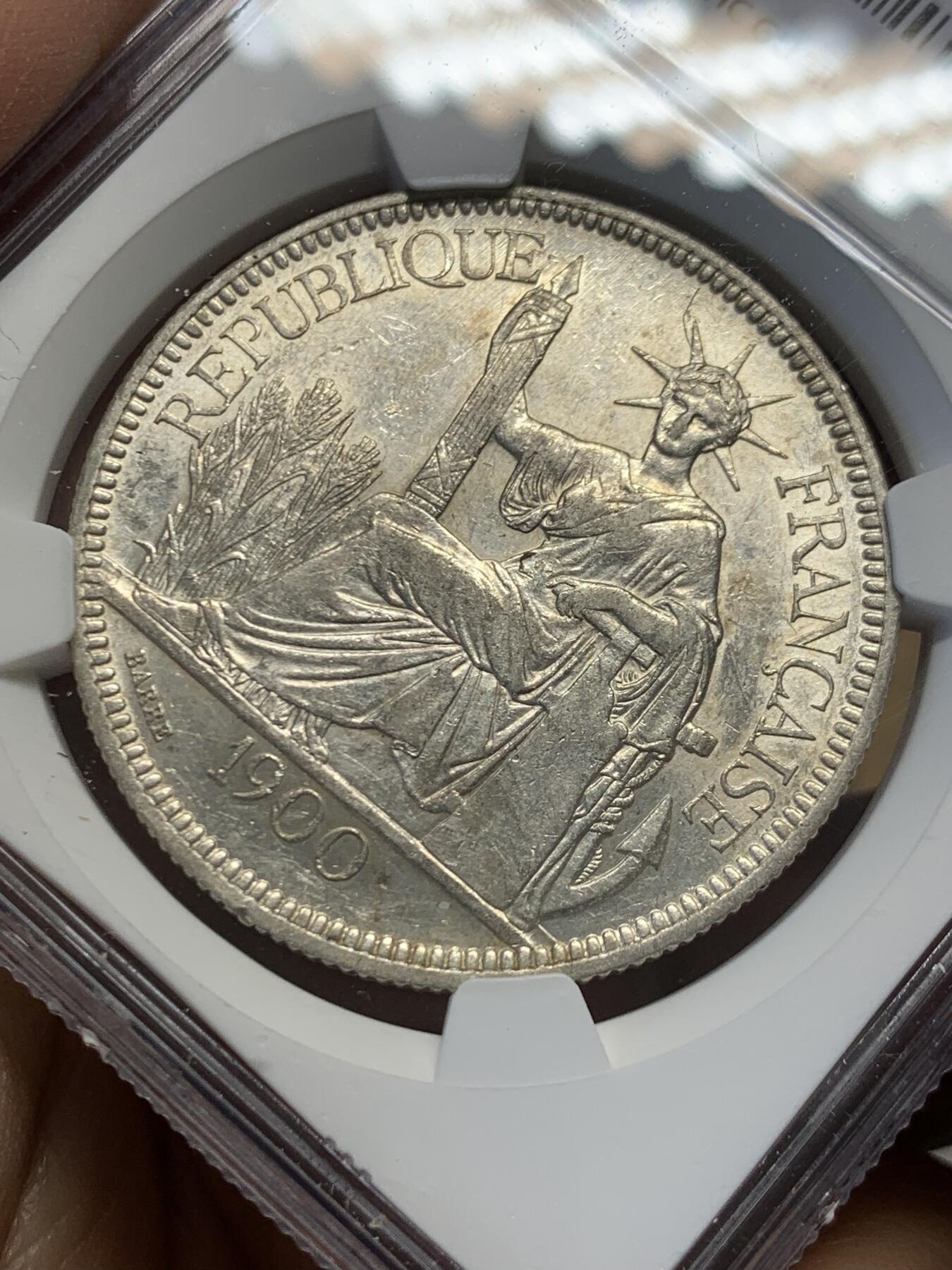 《竞宝斋》第454场 周日，周一 2场连拍 （全场包邮，欢迎送拍） NGC AUD 法属印支 1900年A版 坐洋 1皮亚斯特 银币