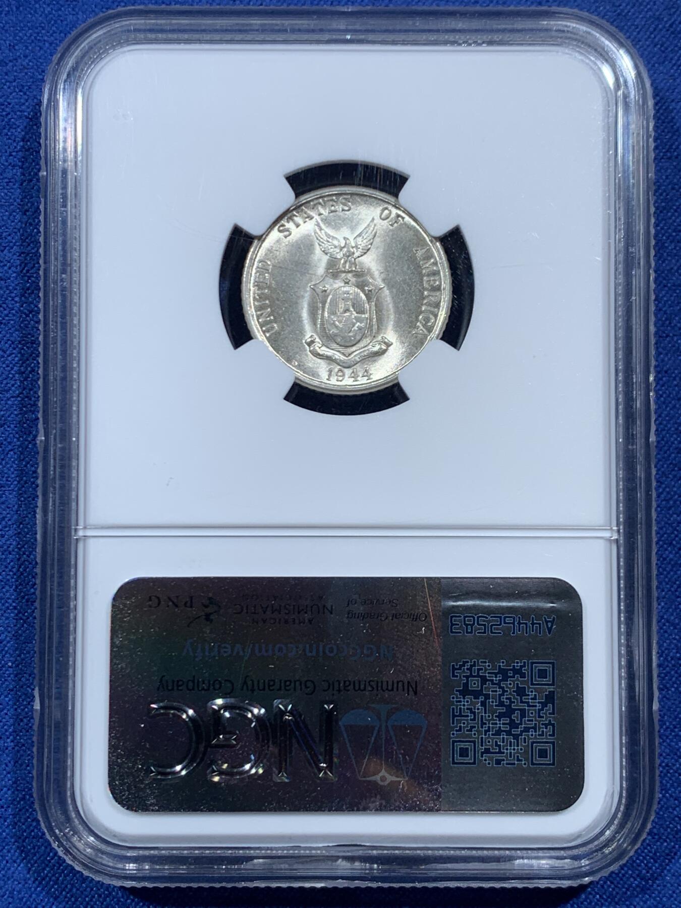 《竞宝斋》第454场 周日，周一 2场连拍 （全场包邮，欢迎送拍） NGC-MS65 美属菲律宾1944年 20分银币 卷拆送评 高分好品 有些压分了