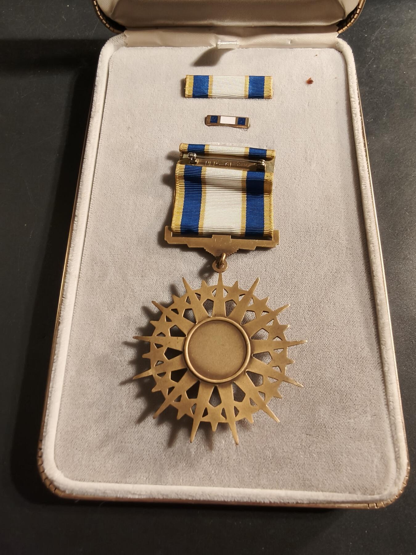 老王徽章第174期