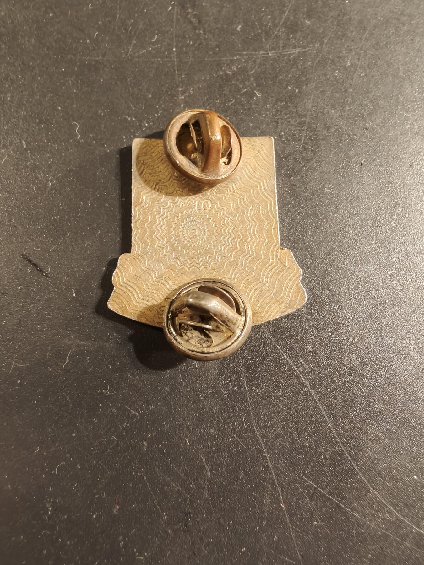 老王徽章第174期 美国陆军第79工兵营证章    铜质珐琅