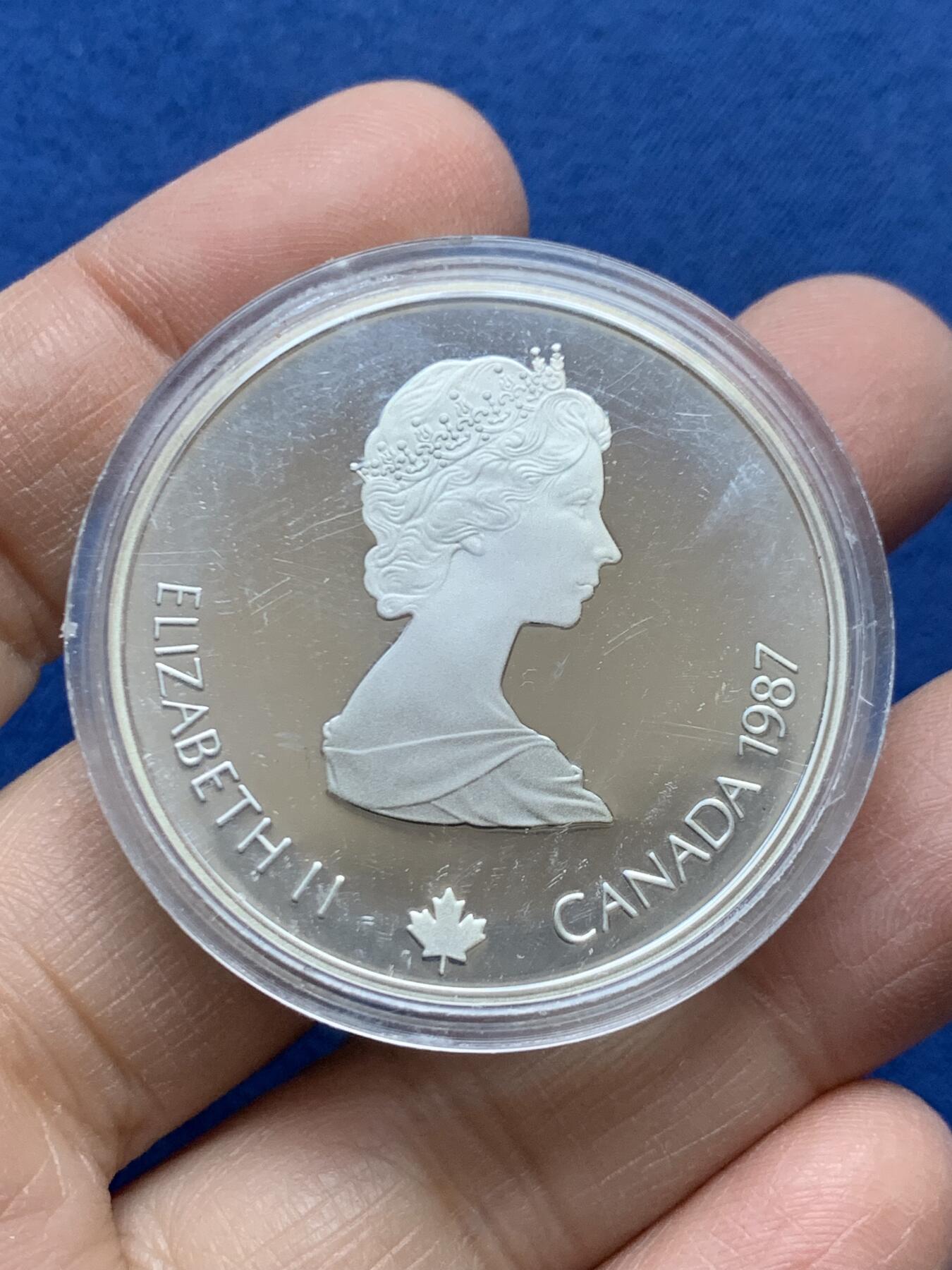 《竞宝斋》第454场 周日，周一 2场连拍 （全场包邮，欢迎送拍） 加拿大1988年卡尔加里冬奥会-跳台滑雪精制大银币 925银 34克