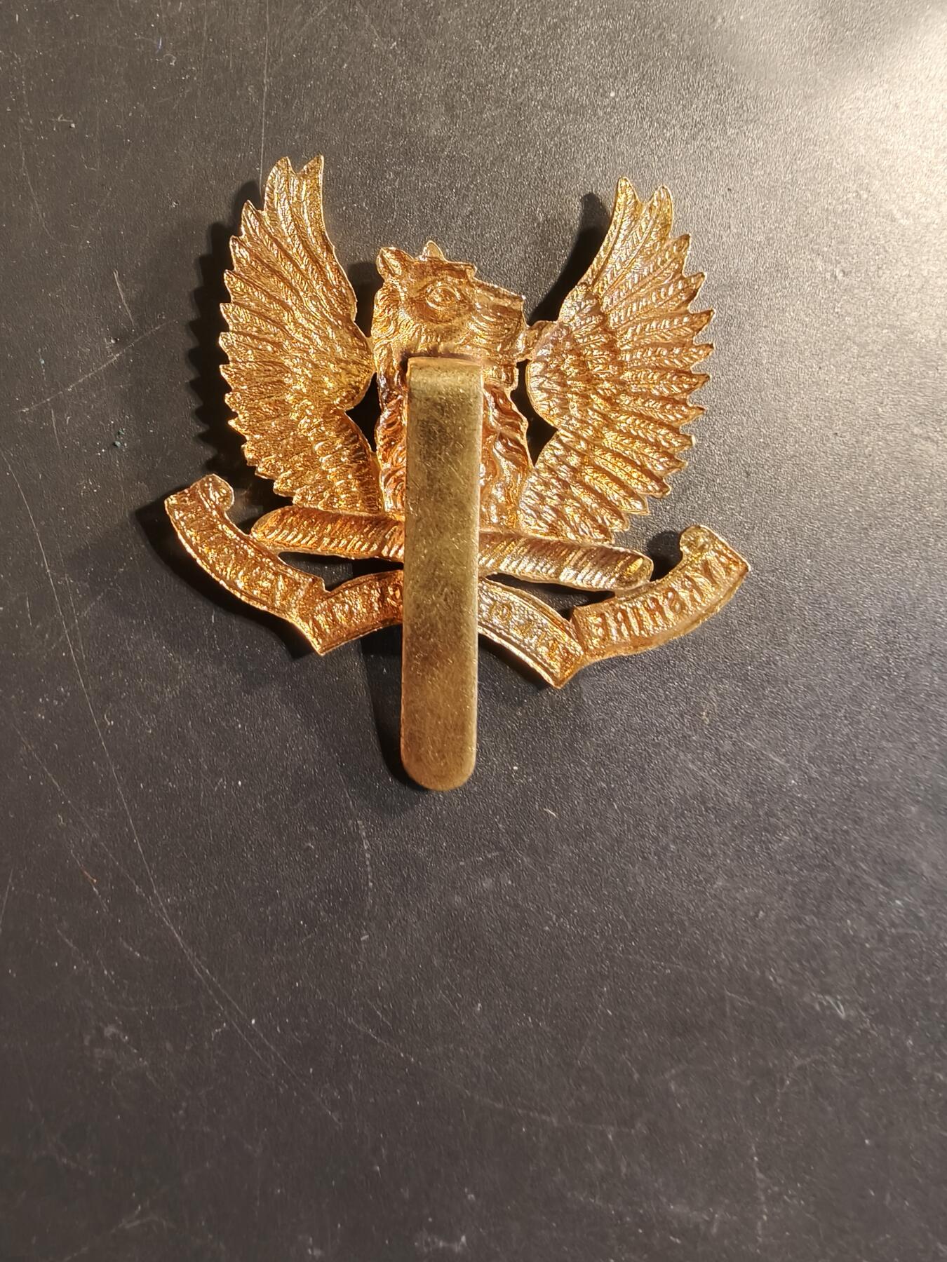 老王徽章第174期 英国艾尔郡（卡里克伯爵专属）义勇骑兵团帽徽     一战时期