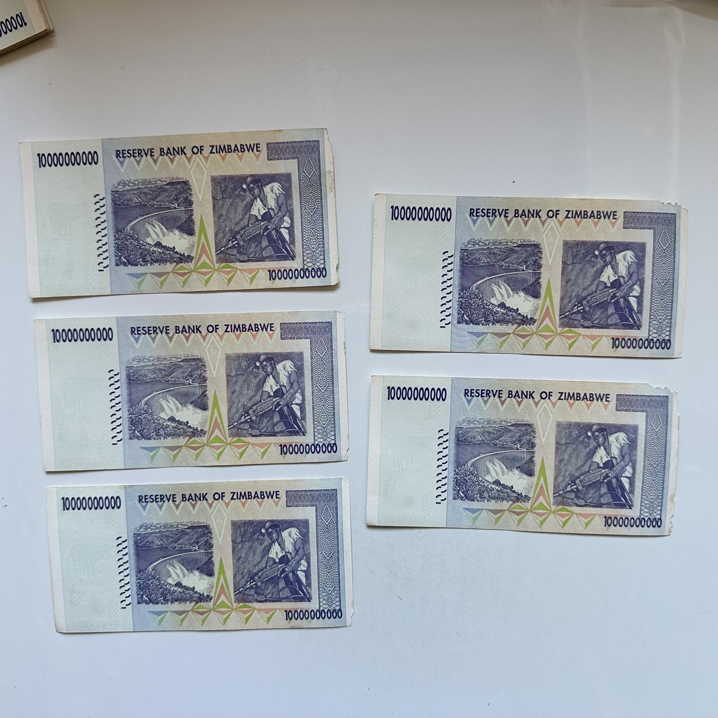 🌹外币初藏🌹🐯2026年第3场  每周二四六晚8️⃣点 接代拍 全新津巴布韦100亿纸币5张 10个0 边角有缺—4