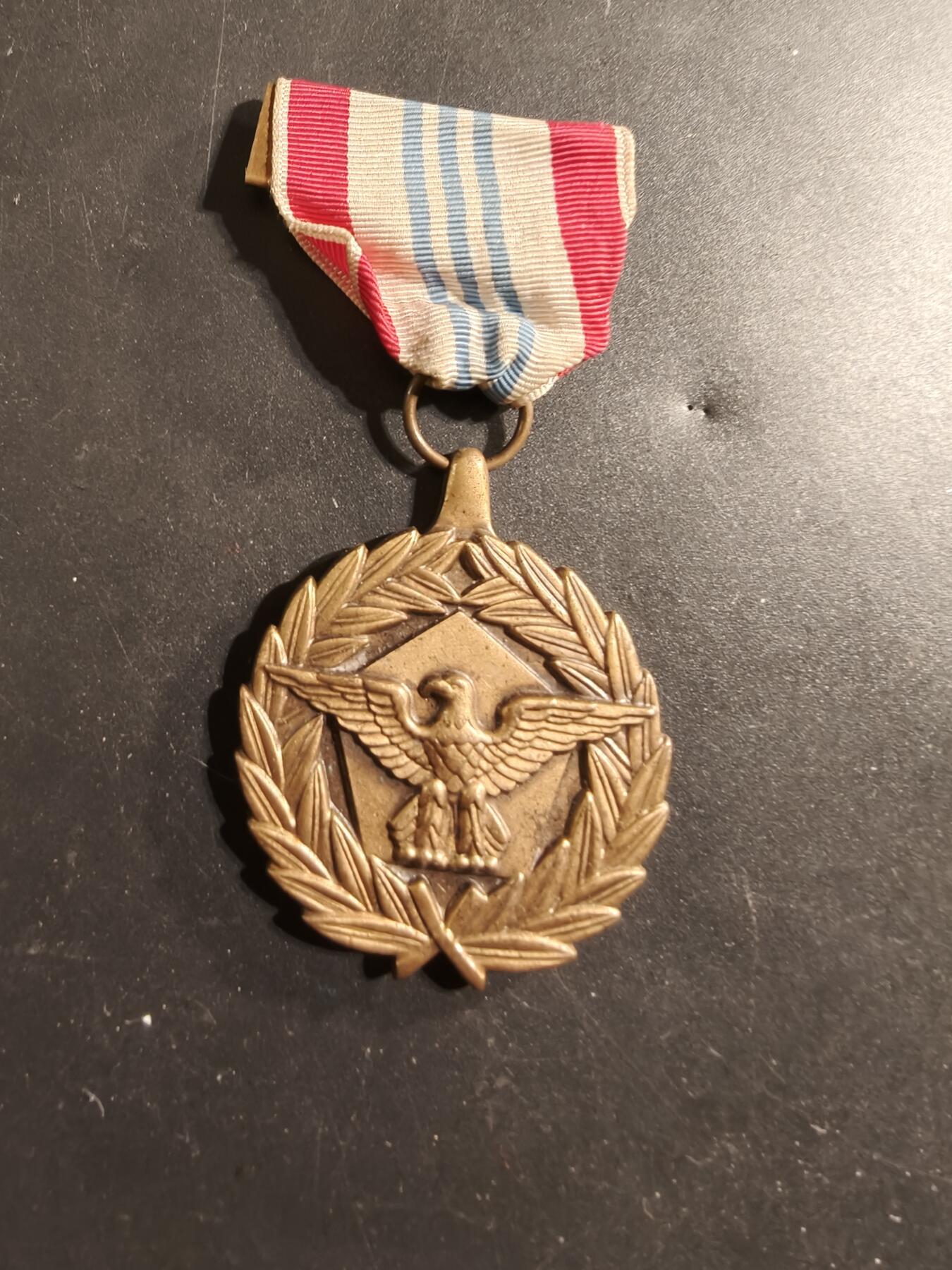 老王徽章第174期 美国国防部功绩服务奖章