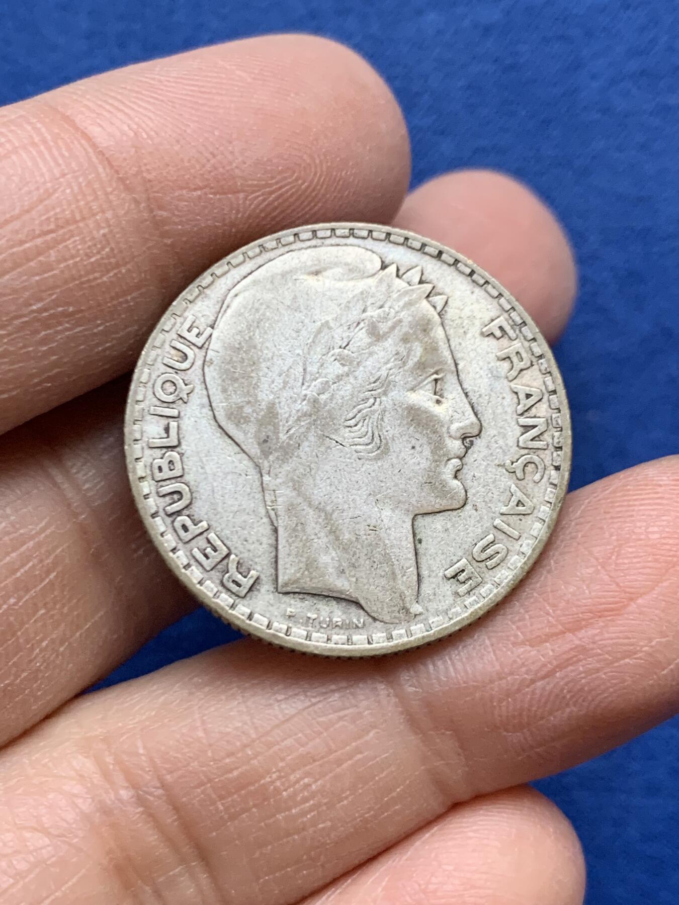 《竞宝斋》第454场 周日，周一 2场连拍 （全场包邮，欢迎送拍） 法国1930年女神10法郎银币